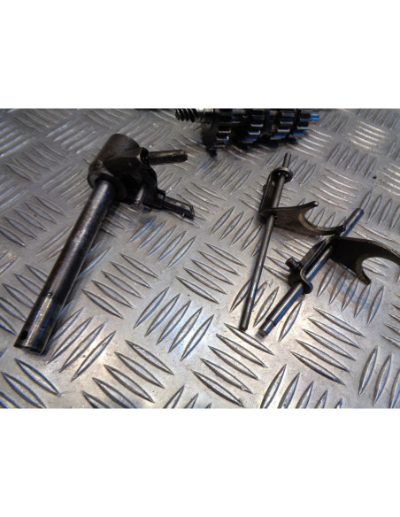 boite de vitesse moto jawa 125 cz 476