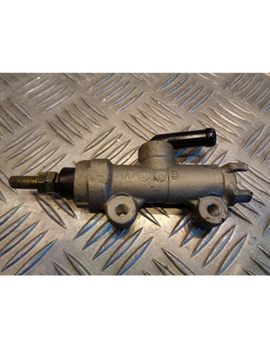maitre cylindre frein arriere moto kawasaki 750 zr-7 zr7 zr750ff 1999 - 04