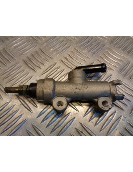 maitre cylindre frein arriere moto kawasaki 750 zr-7 zr7 zr750ff 1999 - 04