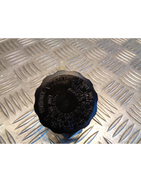 reservoir bocal liquide maitre cylindre frein arriere moto kawasaki 750 zr-7 zr7