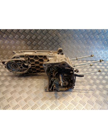 bas moteur scooter sym 250 gts