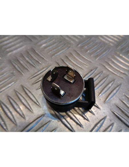 centrale clignotant scooter malaguti 50 f10