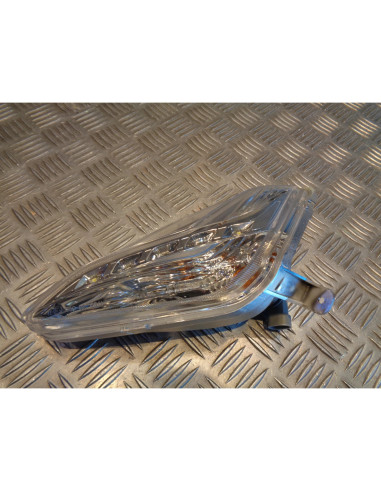 clignotant avant gauche scooter piaggio 125 300 beverly v parts 13774 bihr
