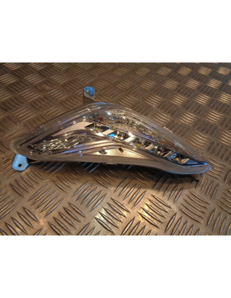 clignotant avant gauche scooter piaggio 125 300 beverly v parts 13774 bihr