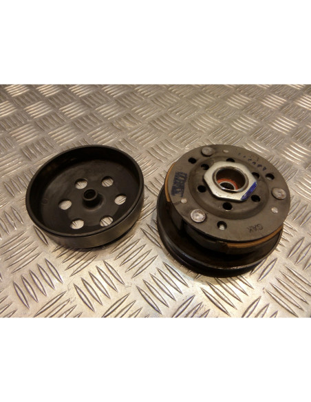 embrayage cloche correcteur couple scooter kymco 50 agility 2 temps