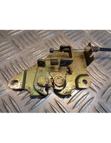 mecanisme verrouillage ouverture selle scooter sym 250 gts