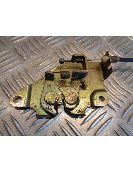 mecanisme verrouillage ouverture selle scooter sym 250 gts