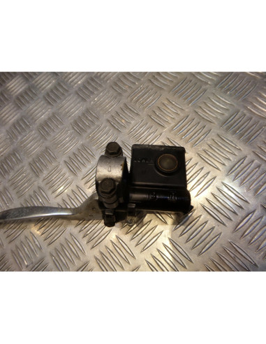 maitre cylindre frein arriere scooter sym 250 gts
