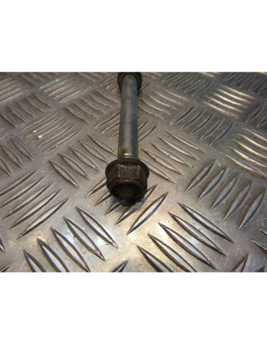 axe roue avant entretoise scooter sym 250 gts