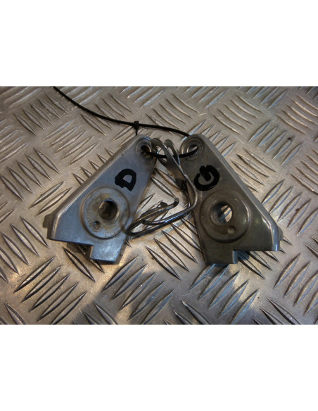 jeu patte support phare moto honda vf 700c magna rc21