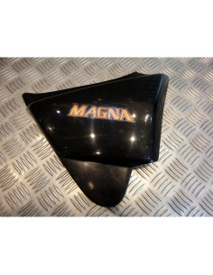 cache carenage laterale droit moto honda vf 700c magna rc21