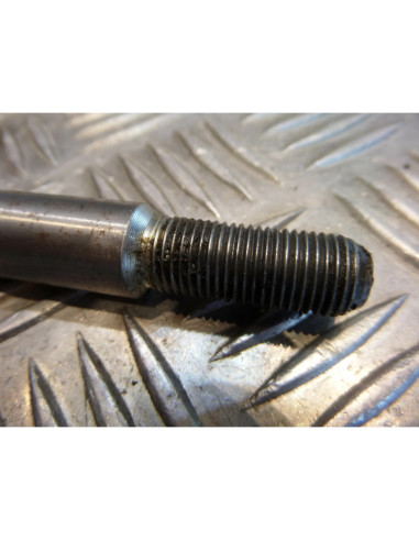 axe de roue avant moto honda vf 700 c magna rc21