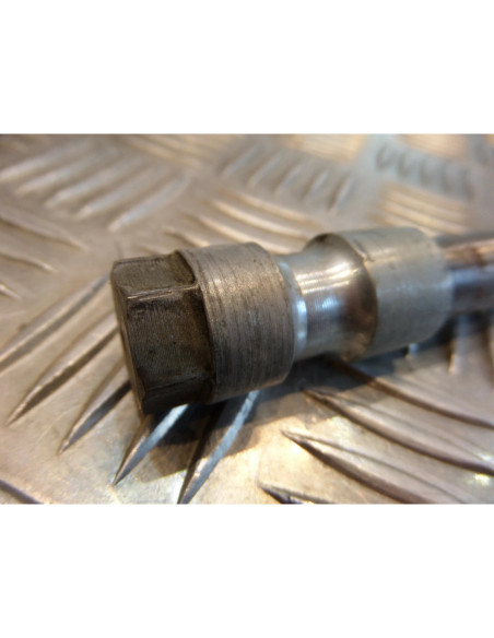 axe de roue avant moto honda vf 700 c magna rc21