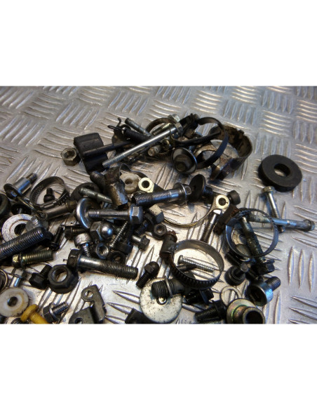 kit visserie moto honda vf 700 c magna rc21