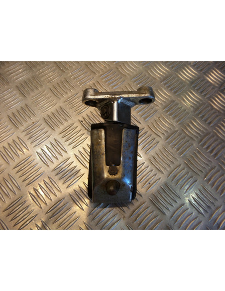 platine repose cale pied avant gauche moto honda vf 700 c magna rc21