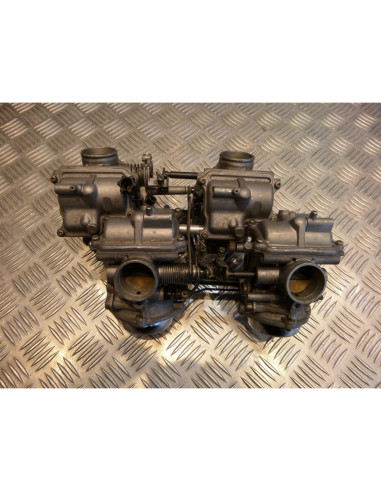 rampe carburateur moto honda vf 700 c magna rc21