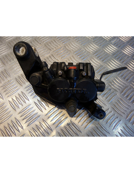 etrier de frein avant gauche moto honda vf 700 c magna rc21