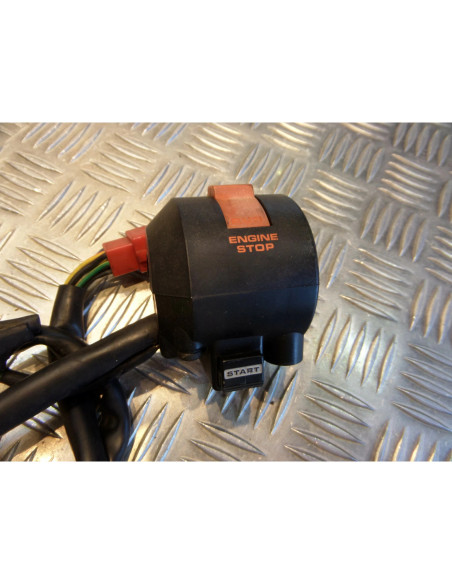 commodo commutateur droit moto honda vf 700 c magna rc21