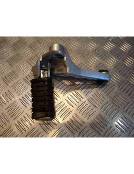 platine repose cale pied arriere gauche honda vf 700 c magna rc21
