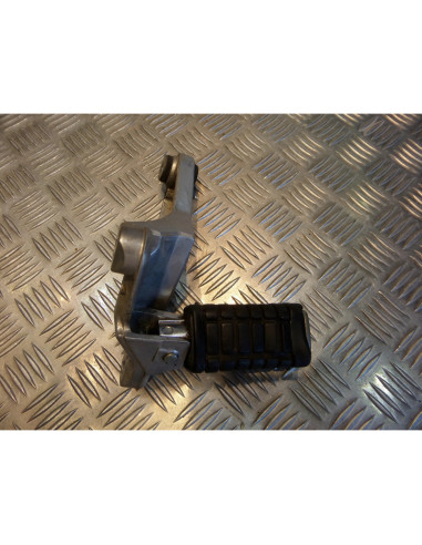 platine repose cale pied arriere gauche honda vf 700 c magna rc21