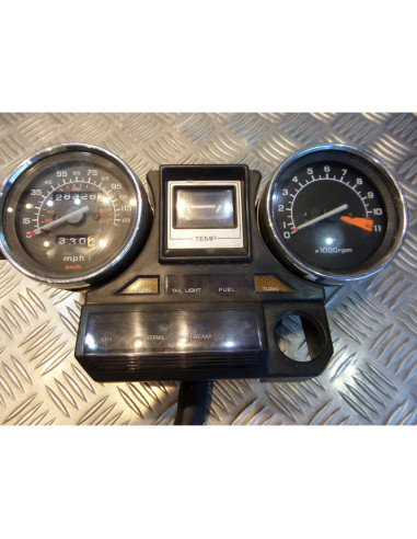 compteur vitesse compte tours tableau de bord moto honda vf 700 c magna rc21
