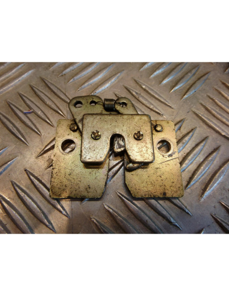 mecanisme verrouillage ouverture selle scooter piaggio 125 t-rex t rex trex