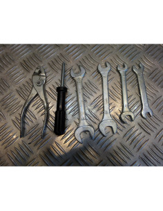 boite a outils trousse moto yamaha 1300 fjr rp11 2004