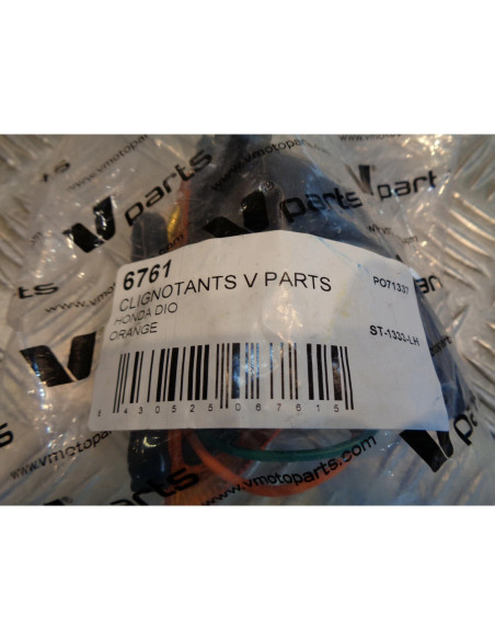 clignotant avant gauche scooter honda sa 50 vision italjet bazooka v parts ST-13