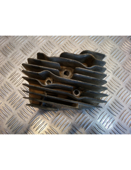 culasse gauche moto jawa 350 ts tlj639