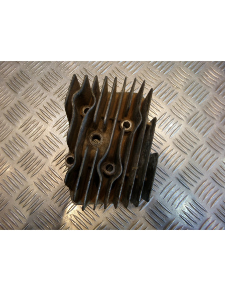 culasse gauche moto jawa 350 ts tlj639