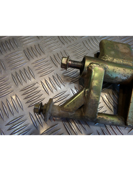 support moteur balancier scooter hyosung sf 50 rally