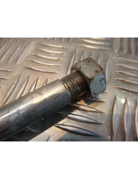 axe de roue avant moto peugeot 125 txt