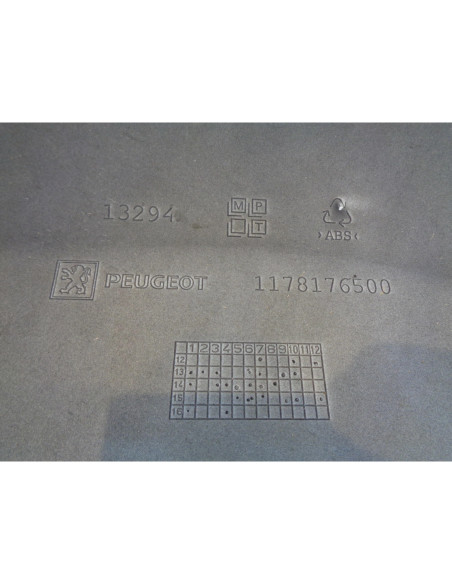 cache carenage carrosserie lateral droit 1178176500 scooter peugeot 400 metropol