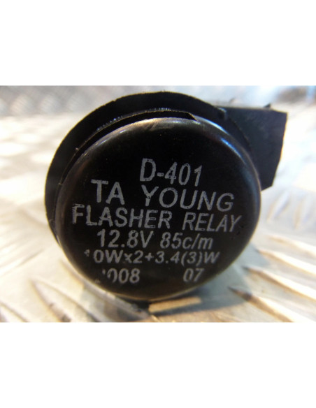 centrale clignotant moto kymco ck 125 pulsar 2012