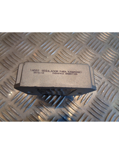 regulateur charge batterie kawasaki vn 750 vulcan gpx 600 r tecnium 14557 bihr 0