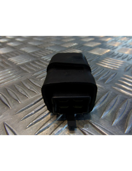 relais electrique omron scooter peugeot 50 sc f051