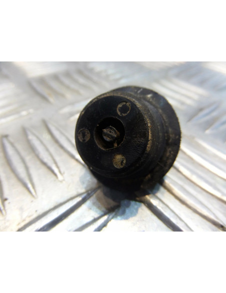 bouchon remplissage huile moteur sur carter embrayage moto honda 200 mtx md07