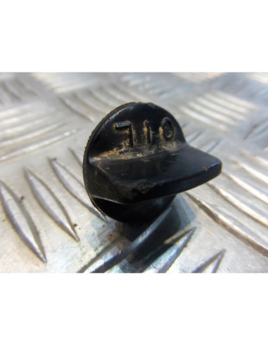 bouchon remplissage huile moteur sur carter embrayage moto honda 200 mtx md07