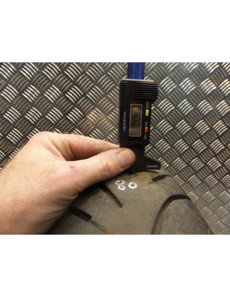 pneu moto bridgestone hoop b02 130 / 70 - 16 m/c 61p occasion