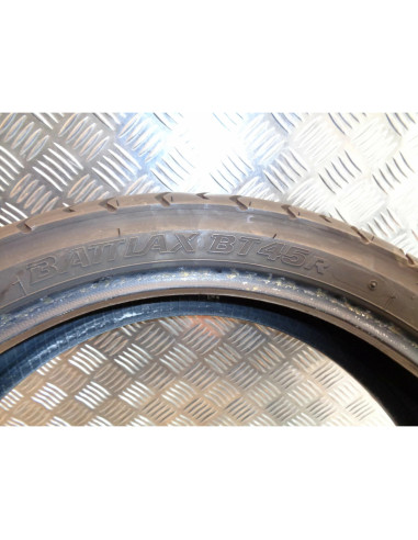 pneu moto Bridgestone battlax bt 45 r 140 / 70 - 18 m/c 67v occasion