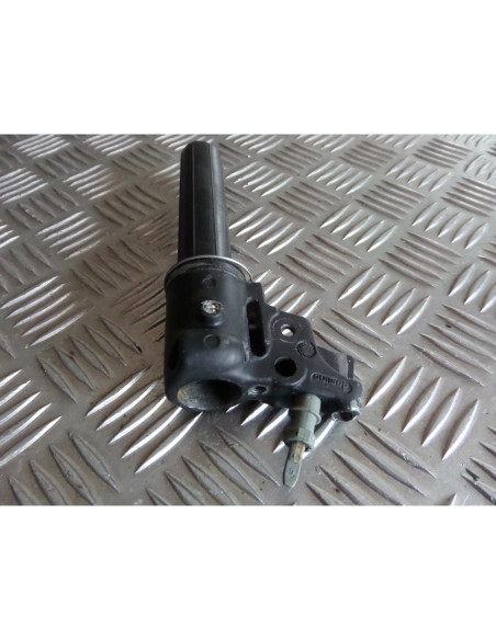 poignee accelerateur gaz cocotte frein avant scooter piaggio 50 nrg