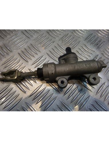 maitre cylindre de frein arriere moto suzuki 500 gse gm51a