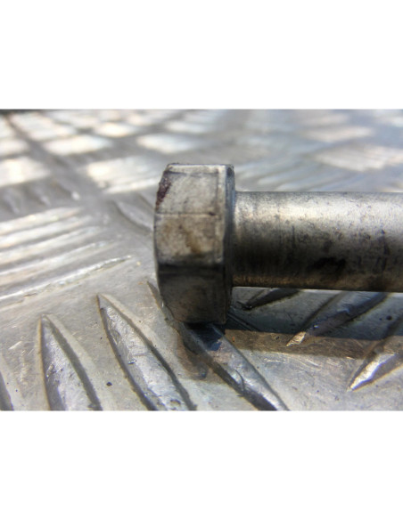 axe fixation moteur scooter aprilia 125 scarabeo zd4pca