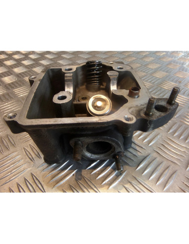 culasse de scooter kymco 125 grand dink