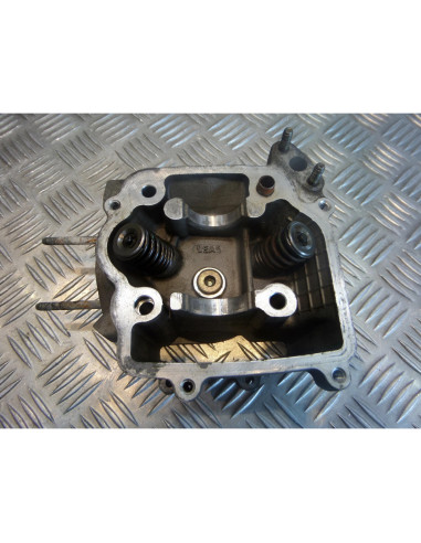 culasse de scooter kymco 125 grand dink