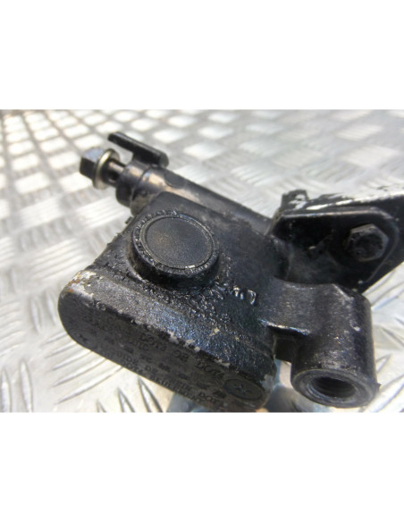 maitre cylindre de frein avant scooter sym 125 joyride