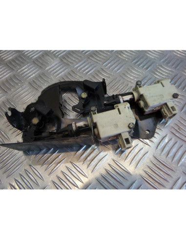 mecanisme verrouillage selle origine scooter piaggio 125 x8