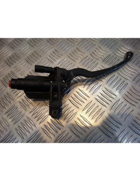 maitre cylindre frein arriere scooter piaggio 125 x8