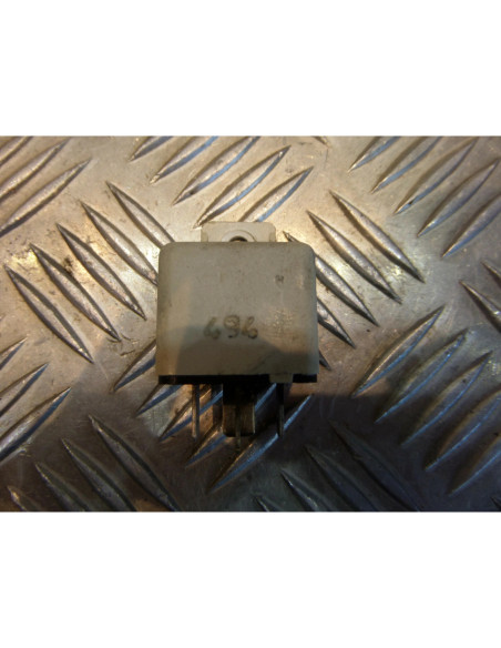 relais electrique 12V 30A scooter piaggio 125 x8