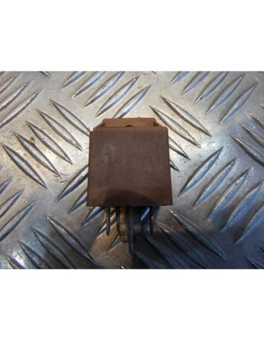 relais demarreur 12V 80A scooter piaggio 125 x8